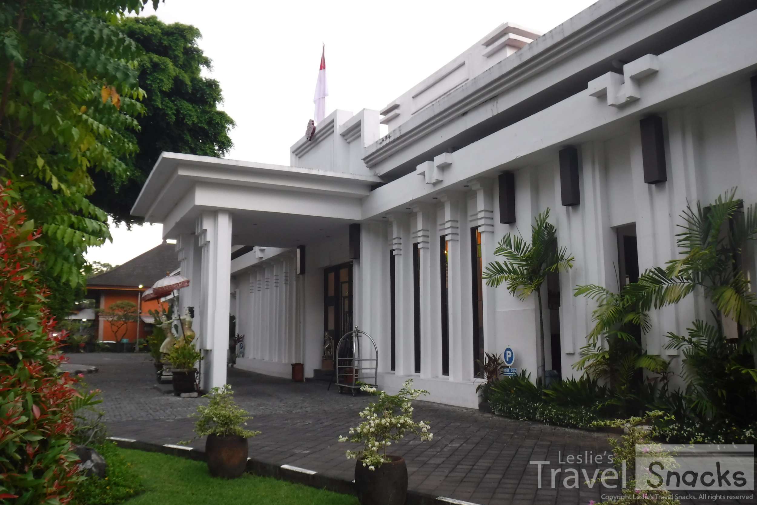 Inna Bali Heritage Hotel, right in the heart of the action!