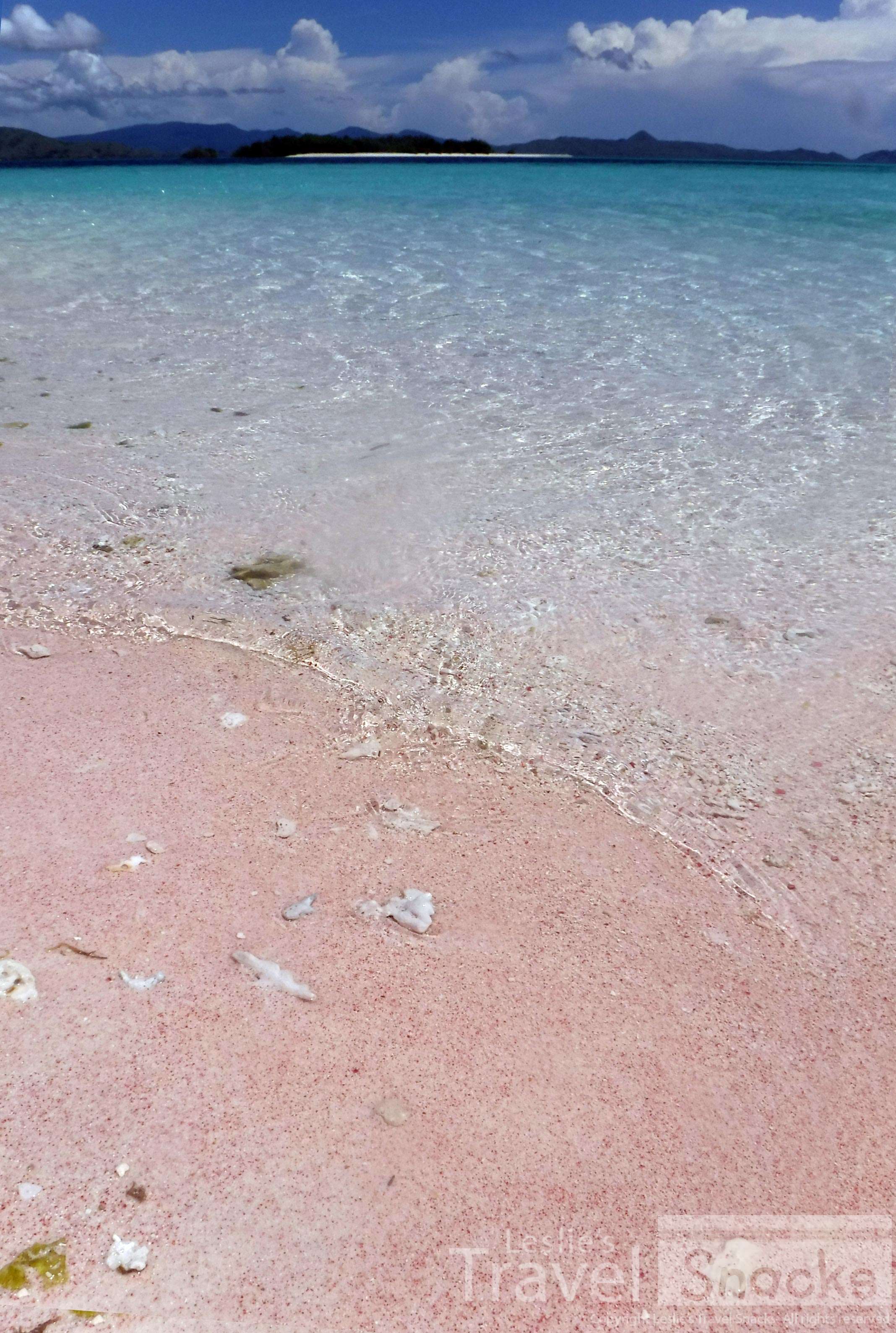 Pink sand, turquoise waters, blue sky. Happy.