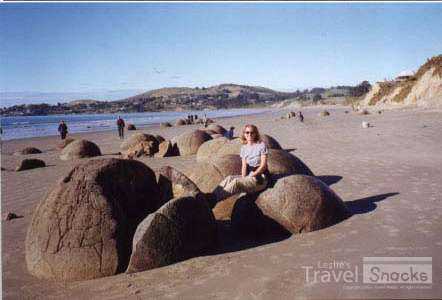 Moreaki boulders.