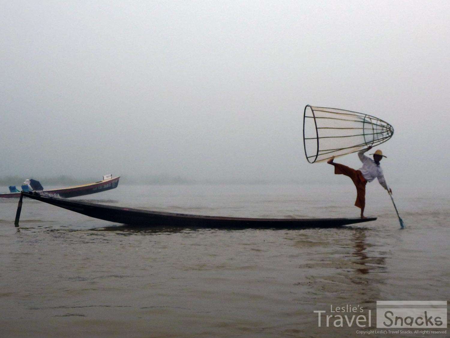 Here's my photo from Inle Lake and i can tell you, this is only a pose for the tourists.